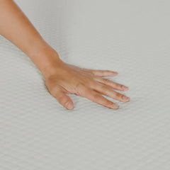 Hand pressing Orthex Sensia Mattress